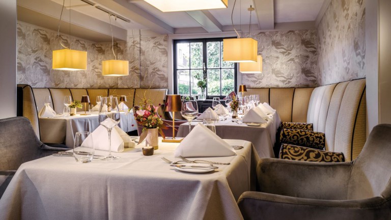 Restaurant - Romantik Hotel Neuhausc