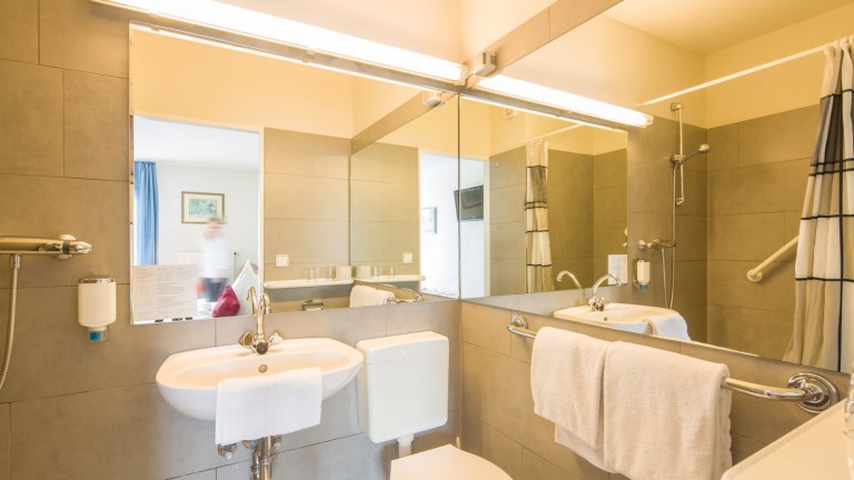 Badkamer - Hotel am Wall