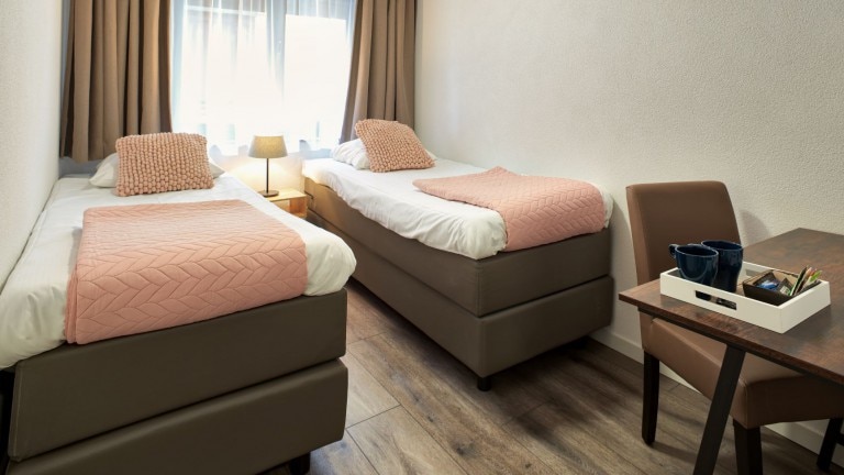 Kleines Doppelzimmer – Übernachtung mit Frühstück bei den Herren von Valkenburg