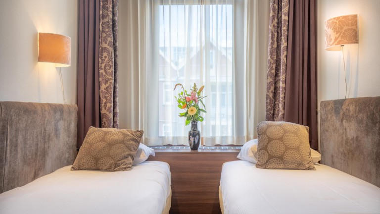 Small two-bed room (twin) - Hotel Milano