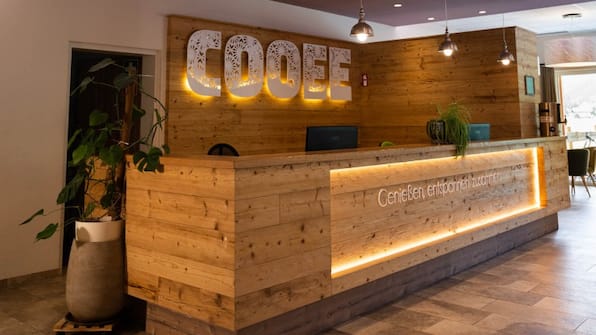 Receptie - COOEE alpin Hotel Dachstein