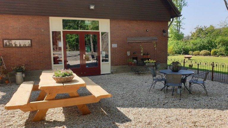 Terras - Bed and Breakfast Aan de Beek Arcen