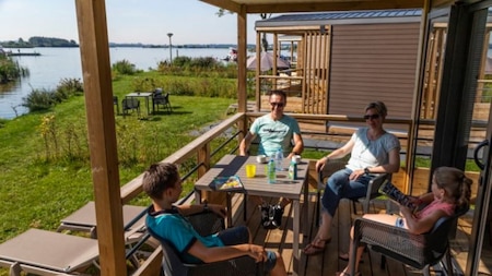 Veranda - RCN Vakantiepark de Potten