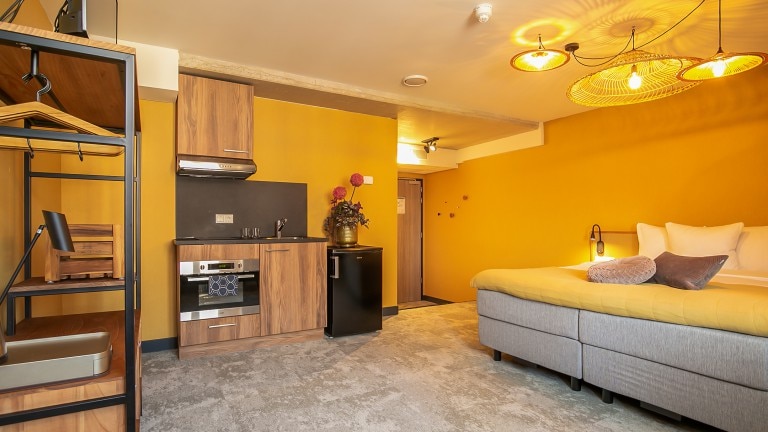 Familienzimmer mit Küche – Hotel Marktstad