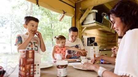 Küche - RCN Vakantiepark de Flaasbloem