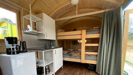 Küche und Etagenbetten - Camping Blauwe Meer