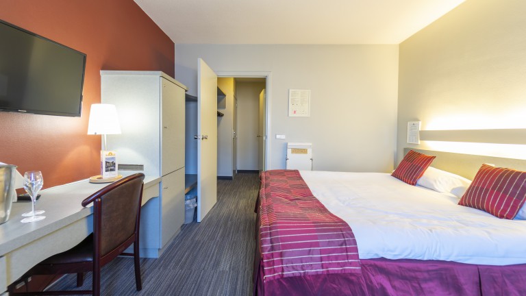 Standard Queensize Zimmer - Ambiotel