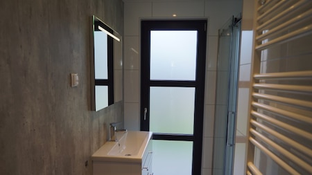 Badezimmer - AAAAKüche - EuroParcs Kaatsheuvel