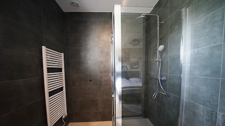 Badkamer - EuroParcs Limburg