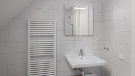 Badkamer - Roompot Park Veerse Kreek Badkamer - Roompot Park Veerse Kreek