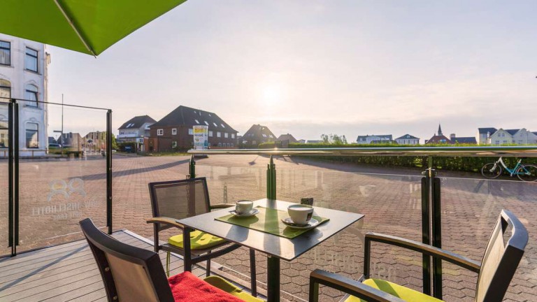 Terrasse - Inselhotel Rote Erde