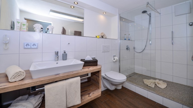 Badkamer kamer met zuidelijk balkon - Sonnenbichl 