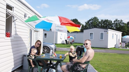 Terrasse - Oostappen Vakantiepark Slot Cranendonck