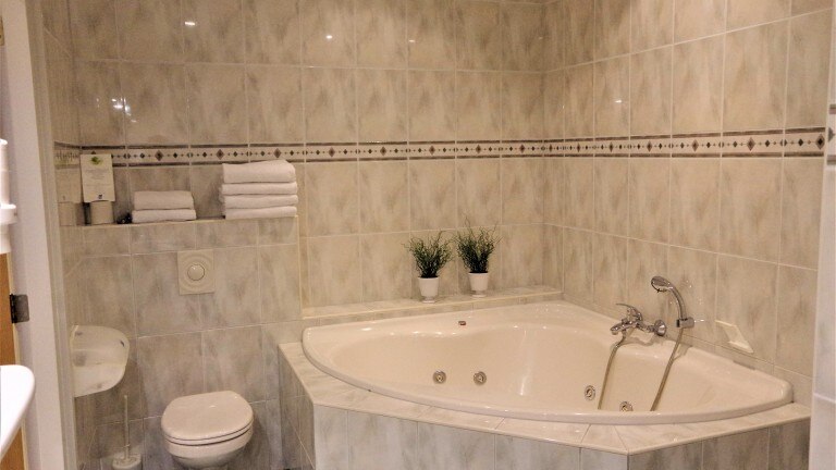 Suite met balkon - Hotel en Restaurant van Saaze