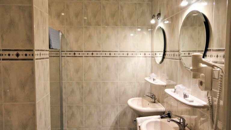 Suite met balkon - Hotel en Restaurant van Saaze