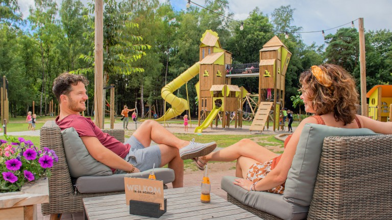 Terras - RCN Vakantiepark de Jagerstee