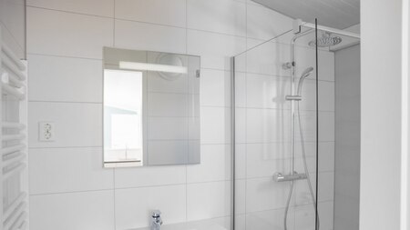 Badkamer - Roompot Lakeside Resort Brielle Badkamer - Roompot Lakeside Resort Brielle