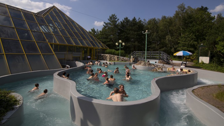 Subtropischer Pool - Camping Hengelhoef 