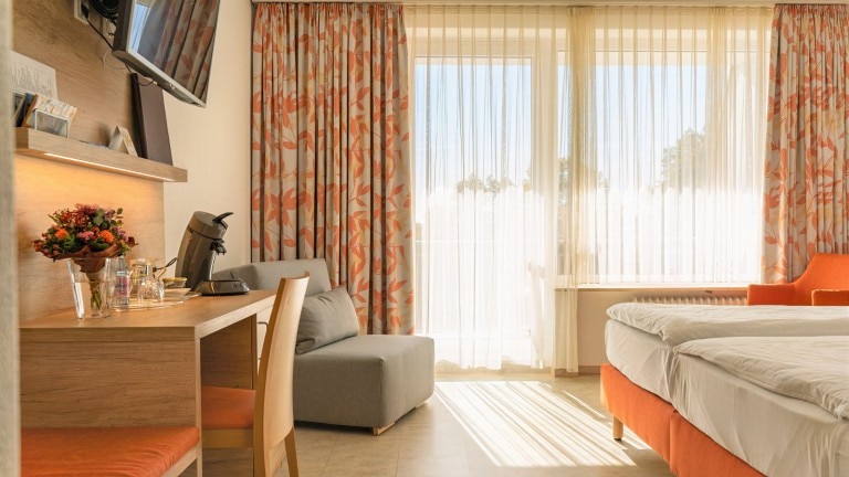 Standaardkamer met balkon - Hotel Restaurant Bergschlößchen