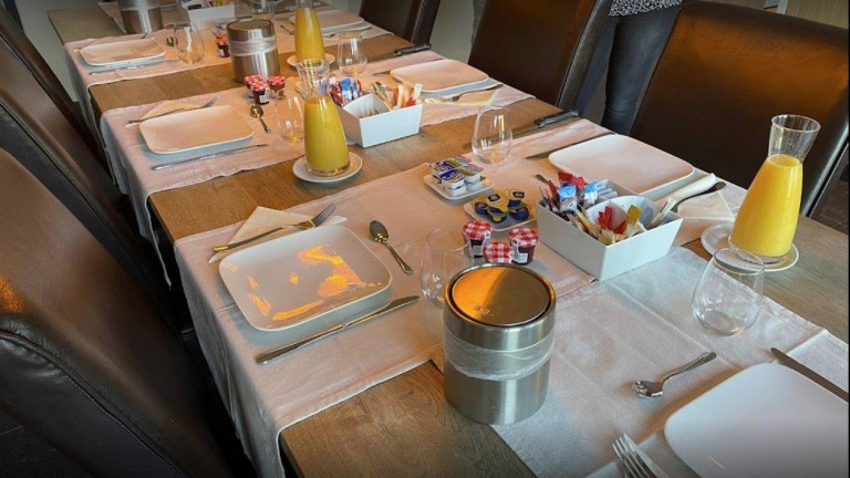 Ontbijt - Bed and Breakfast 't Mjeels Pierke