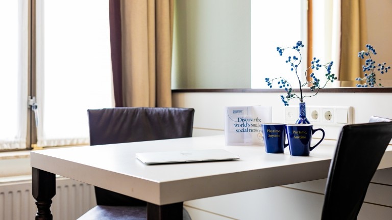 Kleines Queensize-Zimmer – Golden Tulip Hotel Central