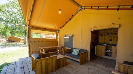 Veranda - Roompot Vakantiepark Hunzedal