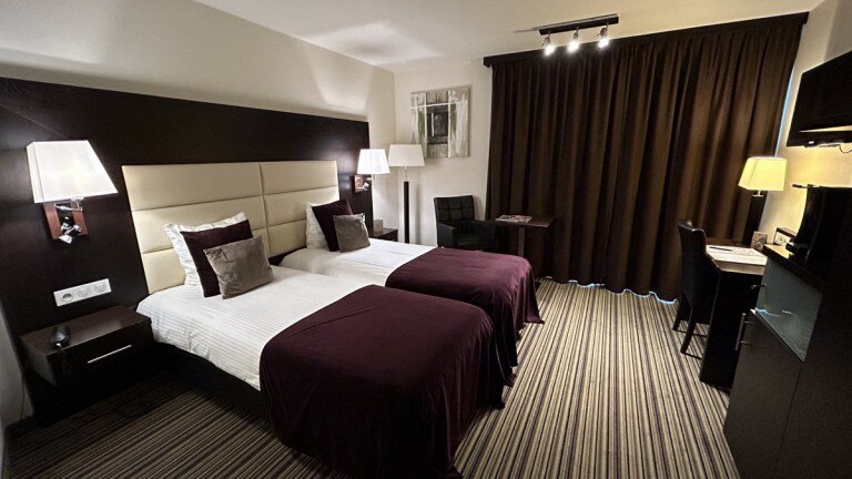 Premium Zweibettzimmer – Van der Valk Hotel Charleroi Airport