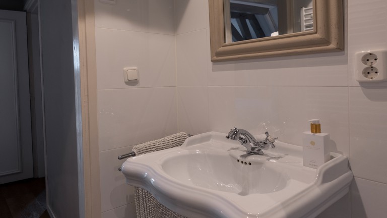 Badkamer - Luxy Cityhouse Grande Madame Agaath
