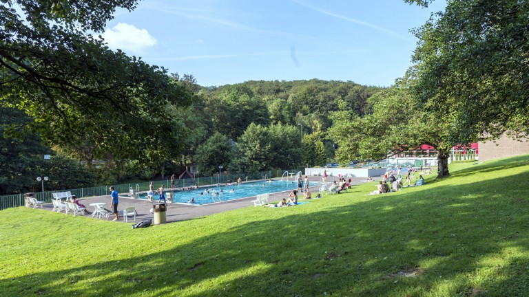 Buitenzwembad - Parc-Hotel Alvisse