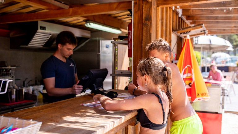 Gastfreundschaft - RCN Camping Les Colline de Castellane