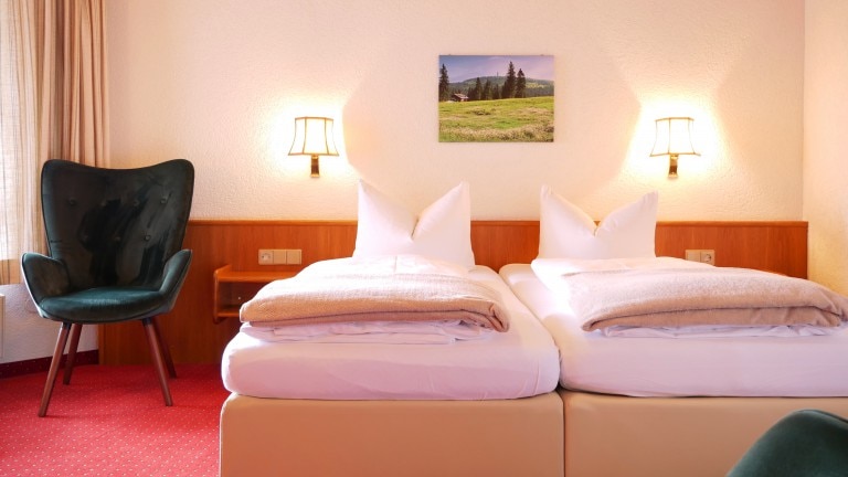 Dreibettzimmer – Hotel Hochfirst
