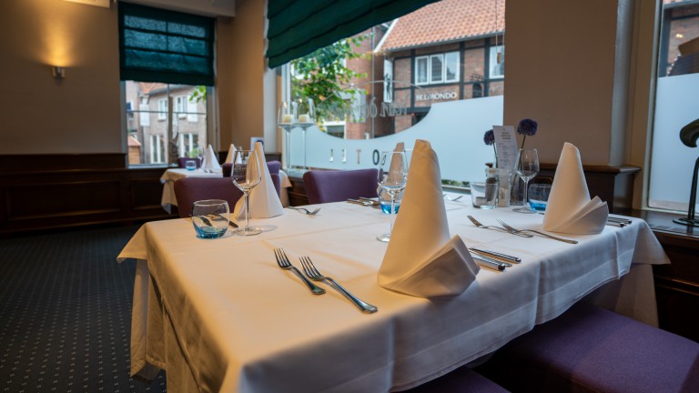 restaurant - hotel van der maas