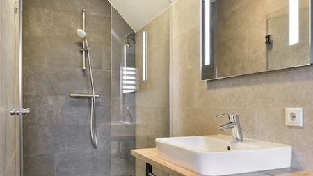 Badkamer - Landal Marina Resort Well