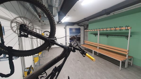 Fahrrad und Ski Abstellraum - Lodge Hotel Winterberg 