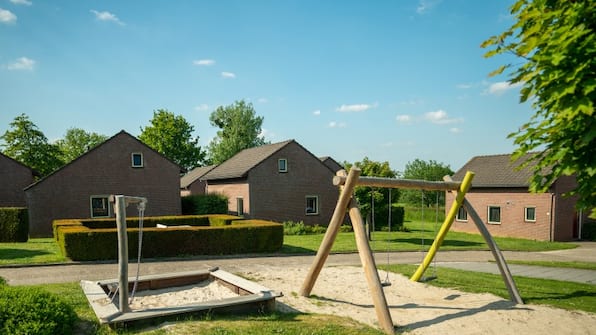 Spielplatz - Summio Vakantiepark Reevallis