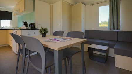 Woonkamer - RCN Camping La Ferme Du Latois