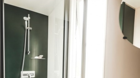 Badkamer - RCN Camping La Ferme du LatoisSlaapplaats - RCN Camping La Ferme du Latois