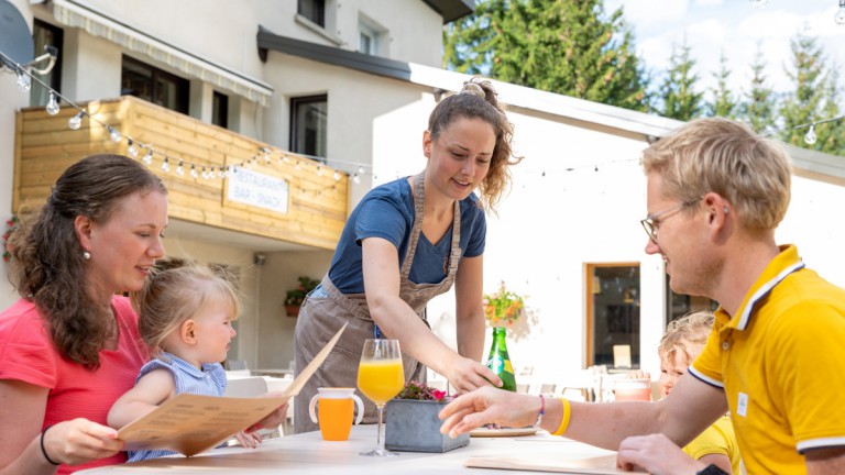 Terrasse - RCN Camping Belledonne