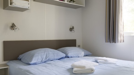 Slaapkamer - RCN Camping Belledonne Slaapkamer - RCN Camping Belledonne