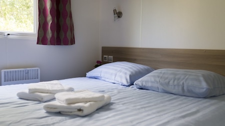 Slaapkamer - RCN Camping Belledonne Slaapkamer - RCN Camping Belledonne