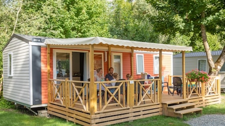 Buitenzicht - RCN Camping Belledonne Buitenzicht - RCN Camping Belledonne