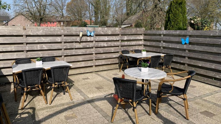 Terras - Appartementen De Zegelskoël