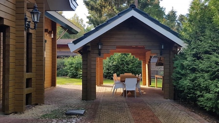 Terrasse - Ferienpark der Rimboo und die Worst Highlands