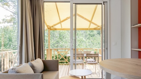 Woonkamer - RCN Camping Les Collines de Castallane