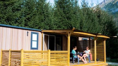 Buitenaanzicht - RCN Camping Belledonne Buitenaanzicht - RCN Camping Belledonne