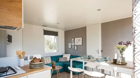 Woonkamer - RCN Camping Belledonne Woonkamer - RCN Camping Belledonne