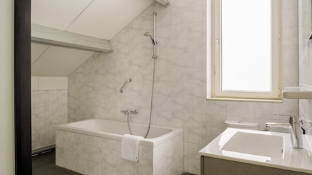 Badezimmer - Summio Vakantiepark Reevallis