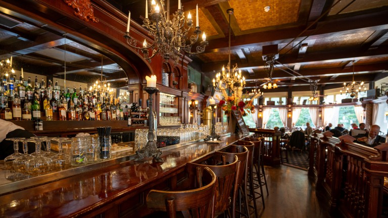 Bar - Hotel Mastbosch Breda
