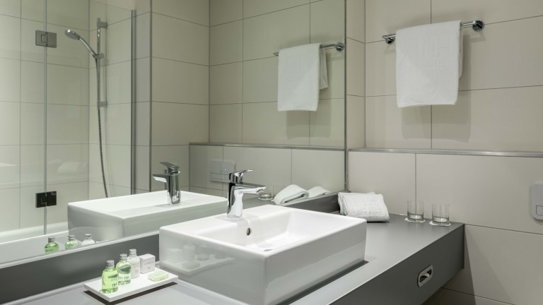 Standard Doppelzimmer – NH Maastricht