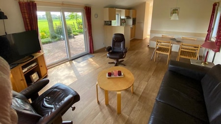 Woonkamer - Vakantiepark de Luttenberg Woonkamer - Vakantiepark de Luttenberg